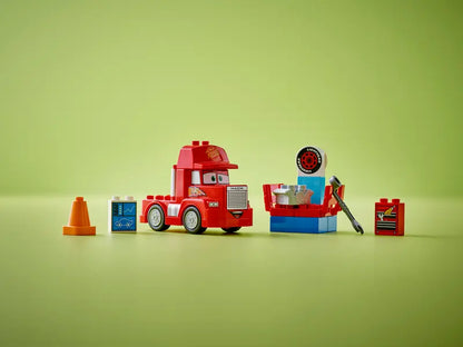 Lego Duplo Mack al circuito